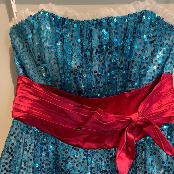 Betsey Johnson Blue Sequin Dress Size 6 - Picture 2 of 4